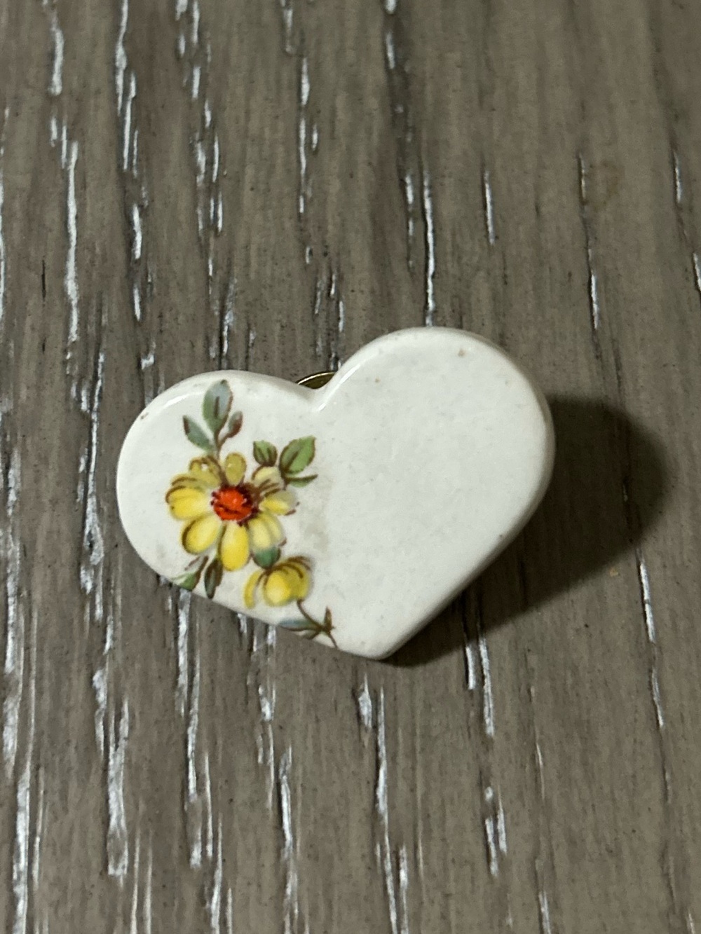 Vintage Earthy Endeavors 1981 Collectible Heart Molly Name Lapel Pin